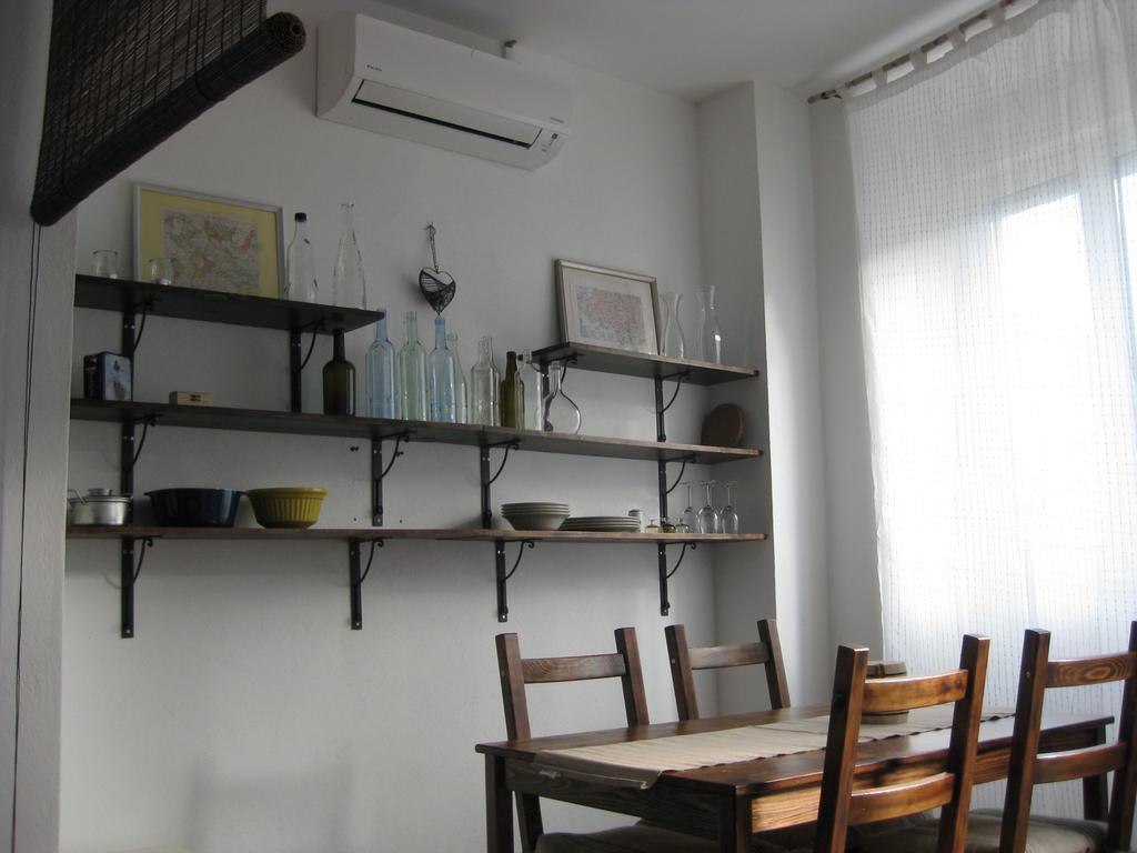 The Back Yard Nest Apartment Lisbon Room photo