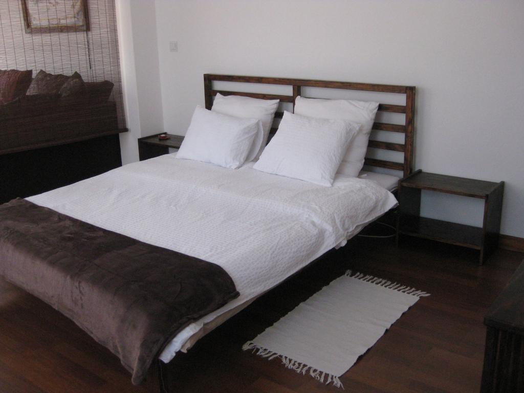 The Back Yard Nest Apartment Lisbon Room photo