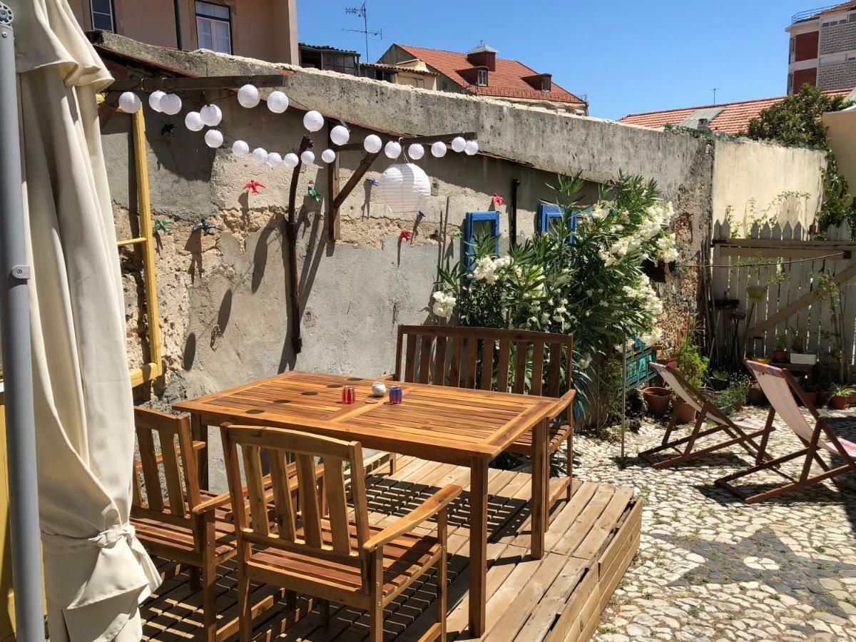The Back Yard Nest Apartment Lisbon Exterior photo